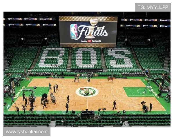 凯尔特人强强对决雄鹿巅峰较量谁能掌控东部赛场局势 凯尔特人强强对决雄鹿巅峰较量谁能掌控东部赛场局势