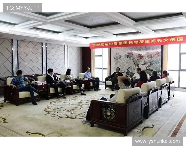 CSGO赛事分析LNG团队协作引发的热烈讨论与争议探讨