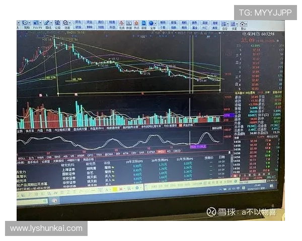 南京足球队与杭州足球队赛后技术分析与战术复盘探讨