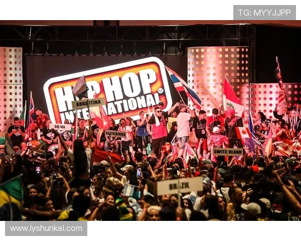 深圳街舞队在世界攀岩锦标赛中以89分领先其他队伍展现强大实力