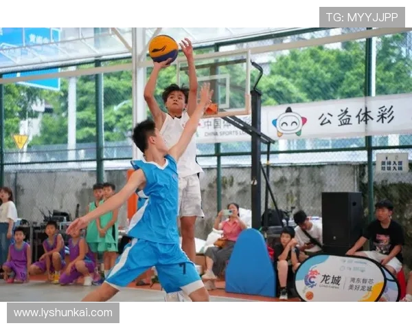 深圳足球队荣登足球团队协作排行榜第一名展现团队精神与实力